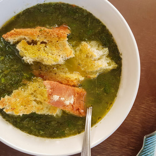 Mallow soup with croutons